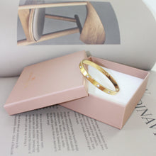 Load image into Gallery viewer, Zircon Cuff bracelet