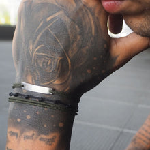 Load image into Gallery viewer, Man Plate Bracelet - Rhodium Plated