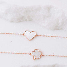 Load image into Gallery viewer, Sterling Silver Mother of Pearl Heart bracelet - Rose Gold Plated - BRACELET - [variant.title]- Borboleta
