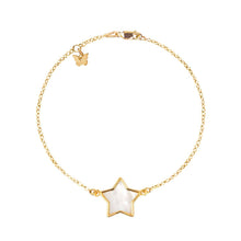 Load image into Gallery viewer, Sterling Silver Mother of Pearl Star Bracelet - Yellow Gold Plated - BRACELET - [variant.title]- Borboleta
